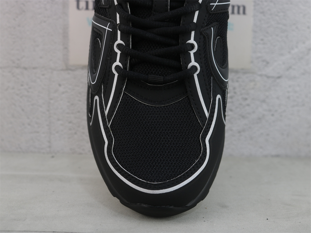 Dior B30 SNEAKER Black Mesh and Technical Fabric